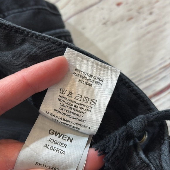 DL1961 Knit Denim Gwen Jogger Pants Black Sz 29 - Picture 8 of 9